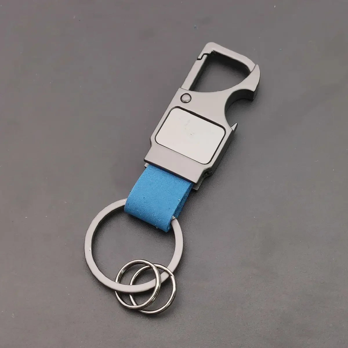 1PC Custom Logo Name Leather Metal Fashion Keyring Spot Keychain Hardware Accessorie Buckle for Car Moto Key Ring Pendant Gift