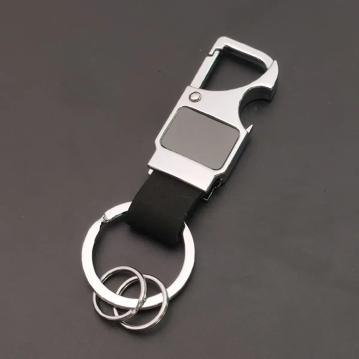 1PC Custom Logo Name Leather Metal Fashion Keyring Spot Keychain Hardware Accessorie Buckle for Car Moto Key Ring Pendant Gift